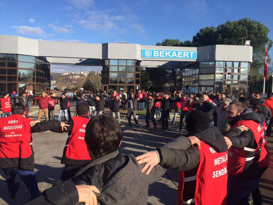 Bekaert’te işçiler greve çıktı