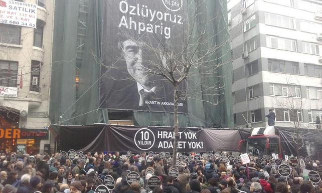 Hrant Dink Öldürülüşünün 10. Yılında Agos Önünde Anıldı