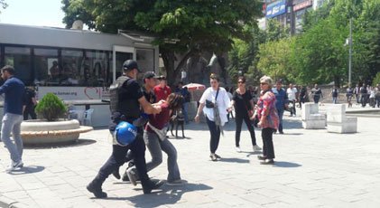 Nuriye ve Semih için Güvenpark’ta yapılan eyleme polis saldırdı: Bir kişinin kolu kırıldı 47 kişi gözaltına alındı