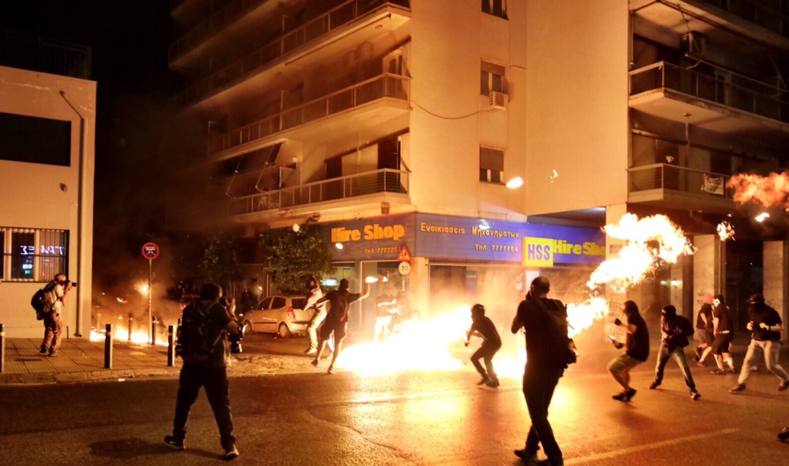 Anti faşist rapçi Pavlos Fyssas’ın faşistler tarafından katledilişinin yıl dönümünde Yunanistan’da eylemler