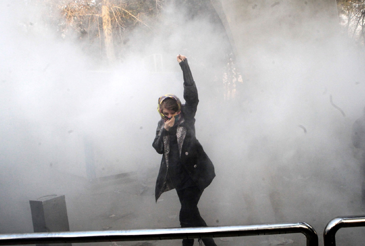 İran’da kadınların eylemleri ve emek direnişleri sürüyor – Frieda Afary