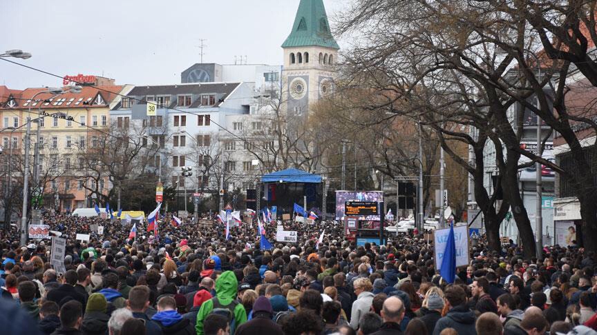 Slovakya’da Katledilen Gazeteci İçin Gösteri Düzenlendi