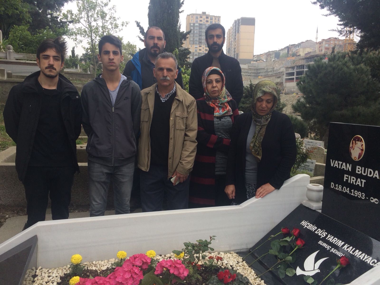Suruç’ta Katledilen Anarşist Vatan Budak Doğum Gününde Mezarı Başında Anıldı