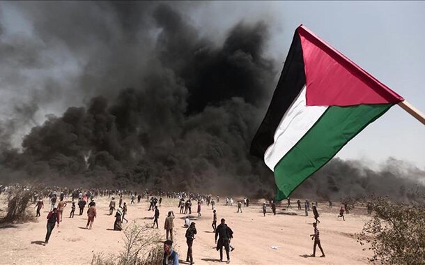Gazzeliler katliama genel grevle cevap veriyor