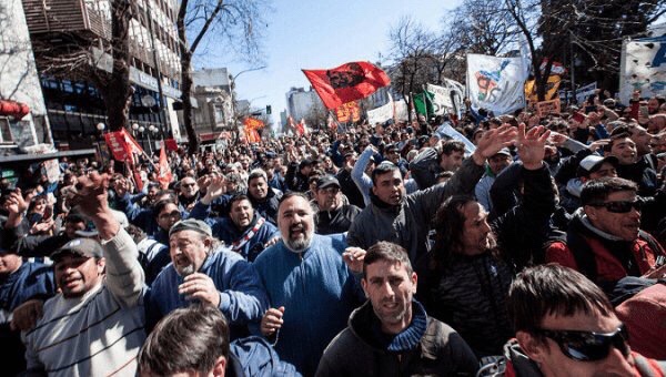 Arjantin’de tersane işçilerinin eylemine polis saldırısı