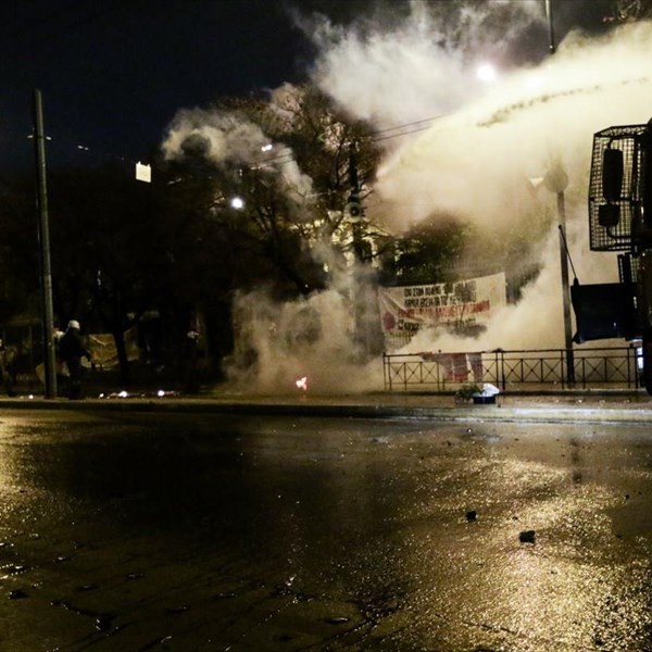 Politeknik direnişinin 45. yıldönümünde Atina’da direniş ve çatışmalar