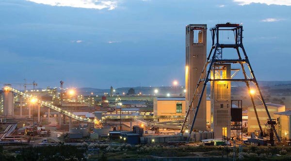 Güney Afrika’da bulunan dünyanın 2. büyük altın madeninde grev
