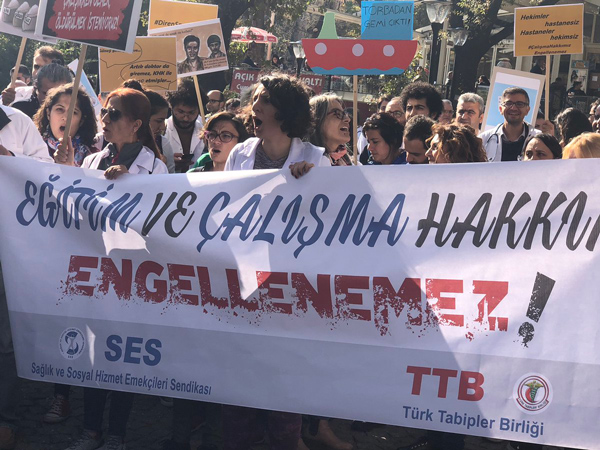 Sağlık çalışanlarından torba yasaya karşı Ankara’da eylem