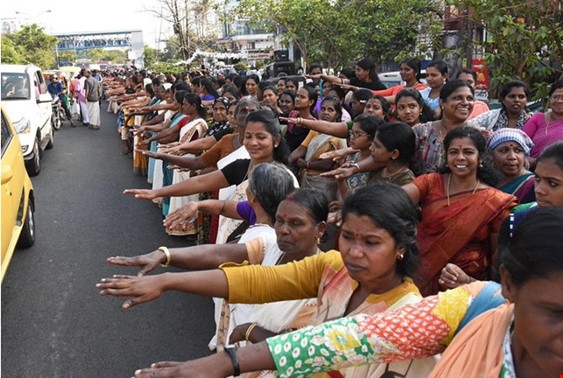 Hindistan’da cinsiyetçi yasaklara karşı ‘kadın duvarı’