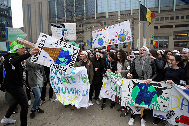 Brüksel’de öğrencilerin iklim eylemleri 8. haftasında sürüyor