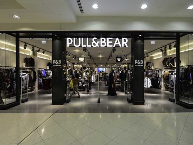 Bir kişi Pull & Bear Mağazası’ndan pantolon ve ayakkabı çaldığı gerekçesiyle tutuklandı