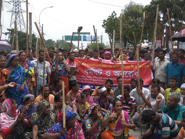 Bangladeş’te 80 bin işçi grevde