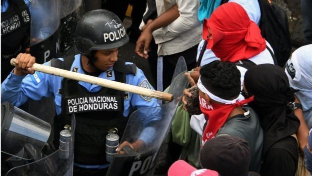 Honduras’ta doktorlar ve eğitim emekçileri grevde
