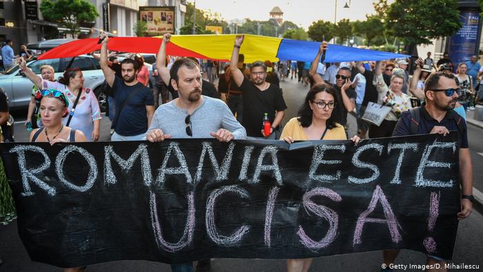 Romanya’da kaybolan çocuk için protesto