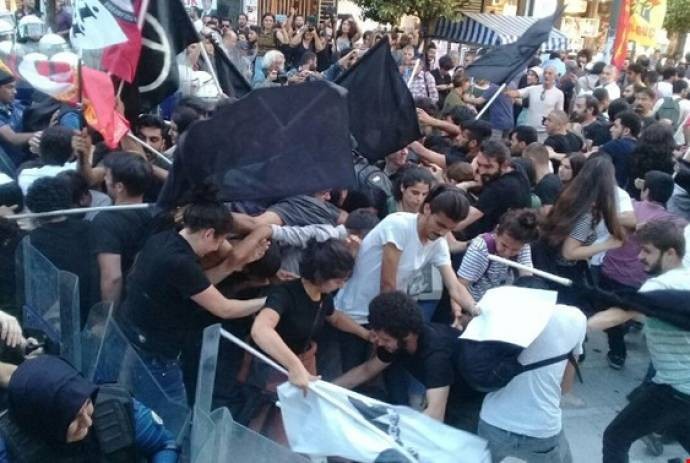 İstanbul ve Ankara’daki Suruç Katliamı anmalarına polis saldırdı