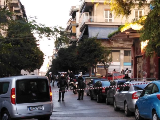 Atina’da anarşistler tarafından kurulan işgal evlerine polis operasyonu