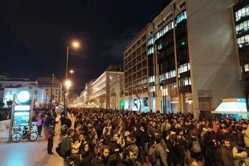 Yunanistan’ın pek çok şehrinde mültecilerle dayanışma eylemleri düzenledi
