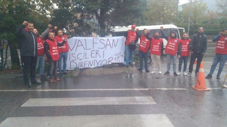Valfsan Vana fabrikasına bir işçide koronavirüs çıkması sonrası işçiler greve başladı