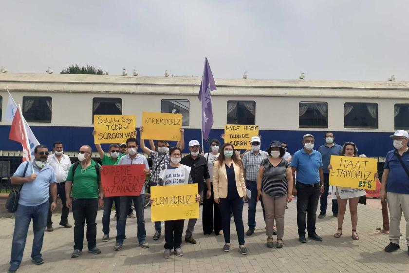 BTS sürgünlere karşı Adana Tren Garı önünde eylem gerçekleştirdi