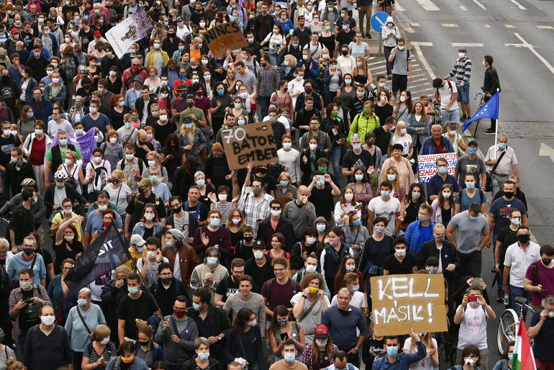 Budapeşte’de binlerce kişi bağımsız medya için eylem gerçekleştirdi