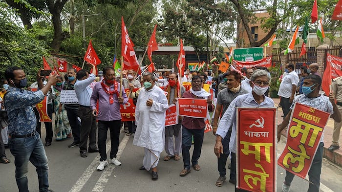 Hindistan’da hükümetin madenleri özelleştirme kararına karşı maden işçileri ülke çapında greve çıktı