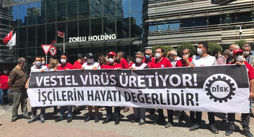 Koronavirüs vakaları ve hayatını kaybeden işçilerin arttığı Vestel protesto edildi