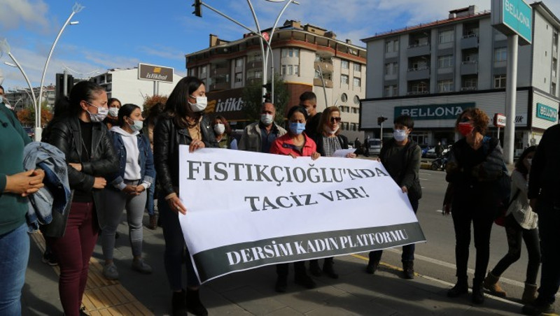 Dersim’de Fıstıkçıoğlu isimli lokantada yaşanan tacize ilişkin eylem yapmak isteyen kadınlara polis saldırdı