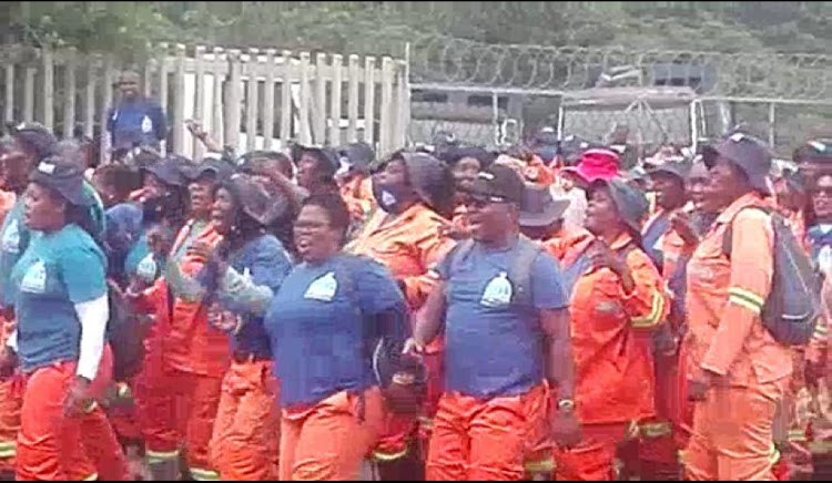 Durban’da katı atık işçileri greve çıktı