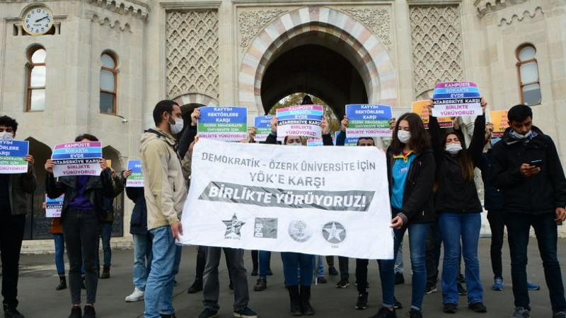 Gençlik örgütlerinden İstanbul Üniversitesi önünde YÖK eylemi