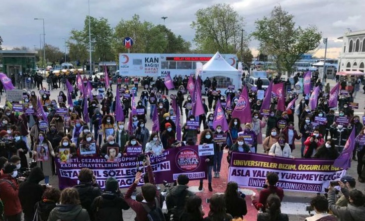 Kadıköy’de Kadına Yönelik Şiddete Karşı Mücadele ve Dayanışma Günü eylemi