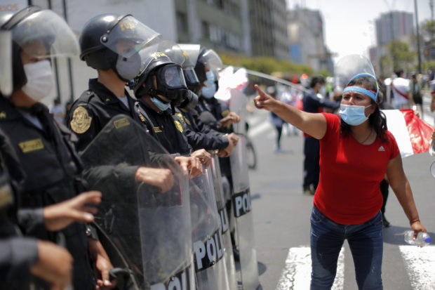 Peru’da bir haftadır devam eden eylemler sonucu geçici devlet başkanı Manuel Merino istifa etti