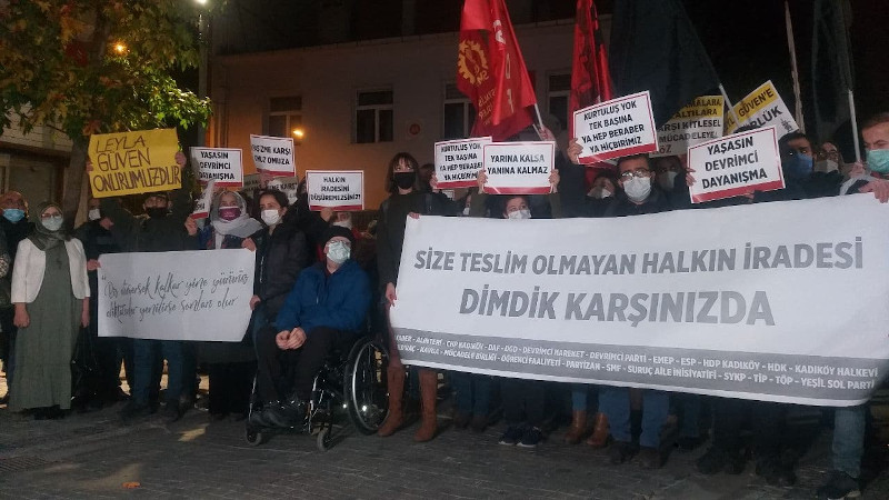 Musa Piroğlu’na yönelik polis saldırısına karşı Kadıköy’de eylem