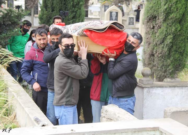 İstanbul’da yaşamını yitiren anarşist Bayram Mammedov’un cenazesi Azerbaycan’da defnedildi