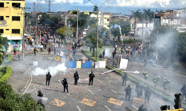 Kolombiya’da yoğun polis şiddetine rağmen Duque hükümetine karşı eylemler devam ediyor