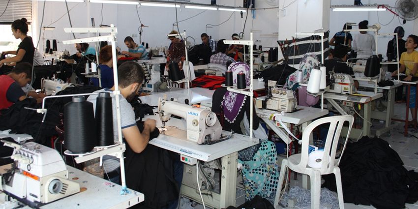 Suriyeli göçmen işçilerin düşük ücretlere karşı örgütlenmesi patronları tedirgin ediyor