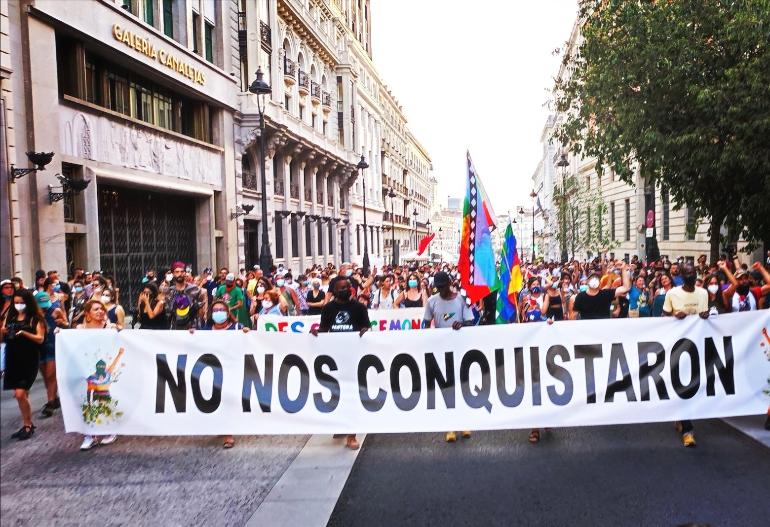 Zapatistalar işgalin 500. yılında Madrid’te yürüyüş gerçekleştirdi: Bizi fethedemediler, teslim olmayacağız