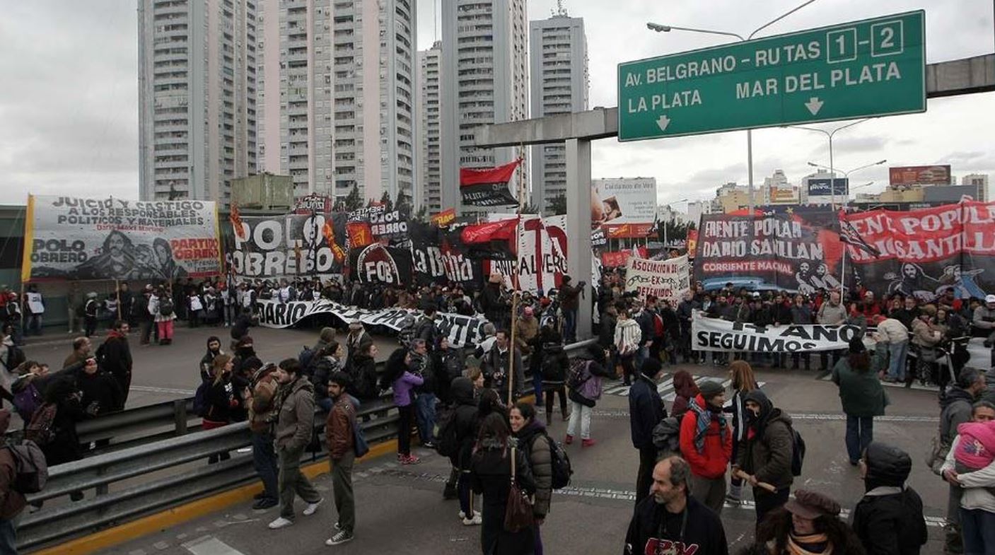 Arjantin’de binlerce kişi işsizliğe ve sosyal yardımların yetersizliğine karşı sokağa çıktı